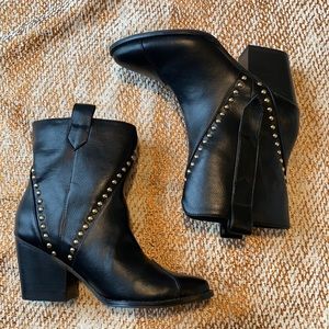 Coconuts by Matisse bootie!